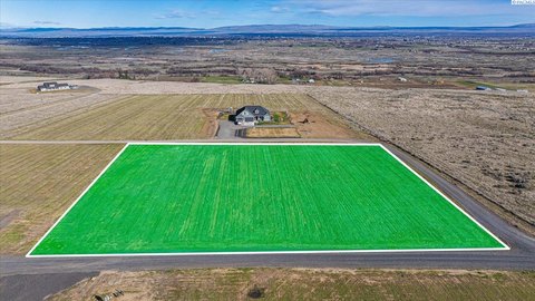 Land with Yakima River Views