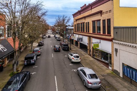 Downtown Roseburg Mixed-Use Building