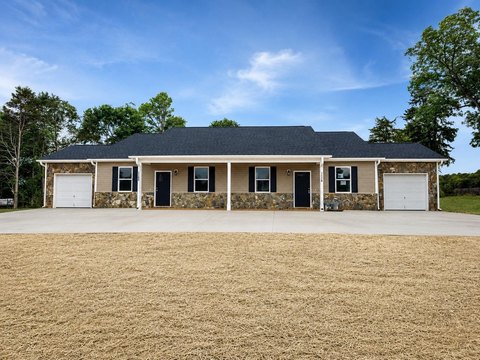 New Duplex in Growing Location