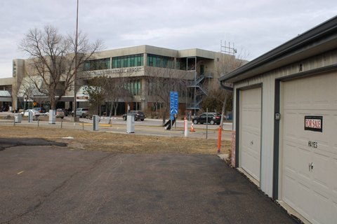 1-Stall Airport Garage Unit