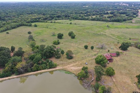 Agricultural Land with Semi-Private Lake