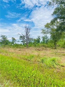 Unrestricted Land Parcel