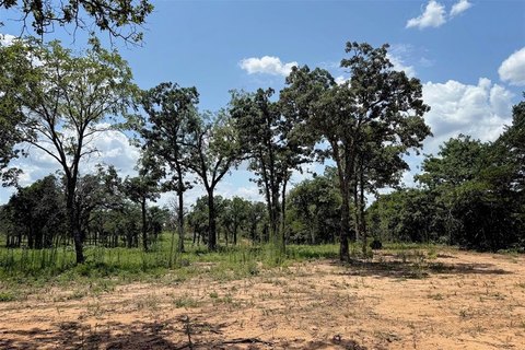 LAND - Guthrie, OK