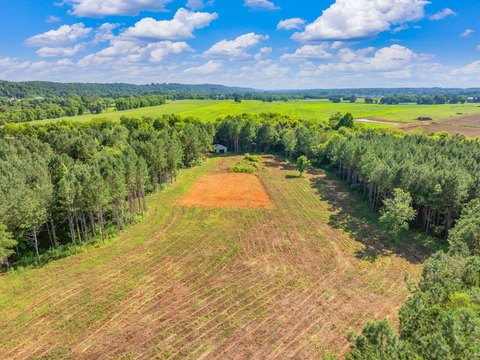 9.34 Acres of Possibilities