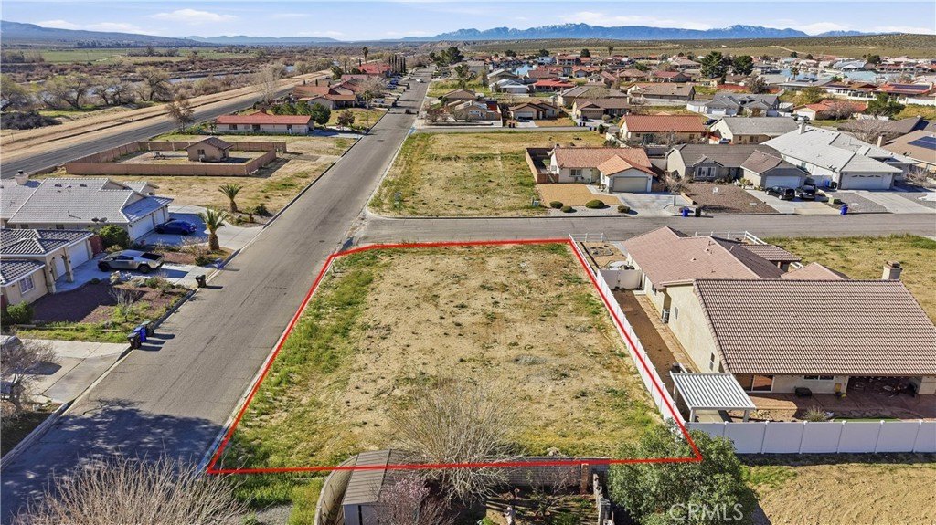 Residential Land in Helendale, CA