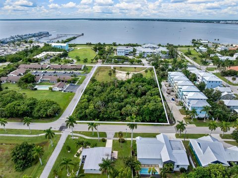 Land, PUNTA GORDA, FL