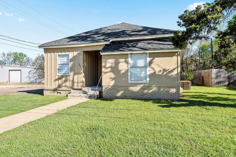 Commercial Property in High-Traffic Location
