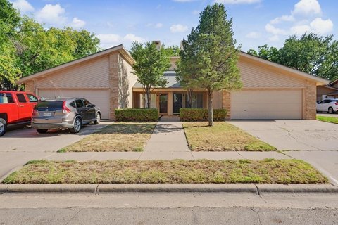 Two-Unit Duplex with Loft