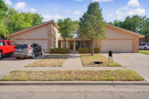 Two-Unit Duplex with Loft