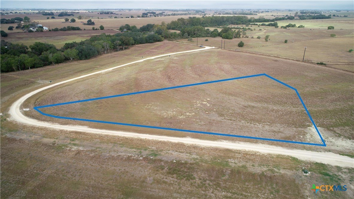 Shiner, TX Hilltop View Lot