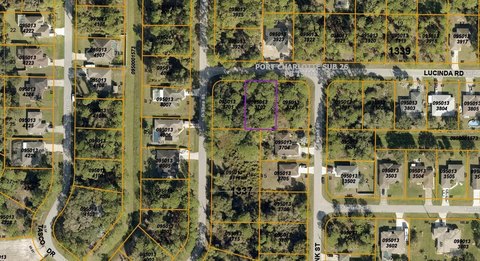 Residential Land in North Port