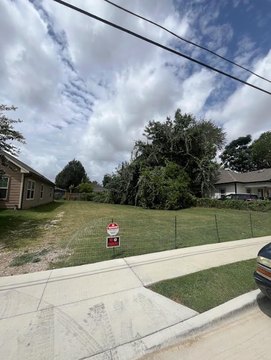 Land, Dallas, TX