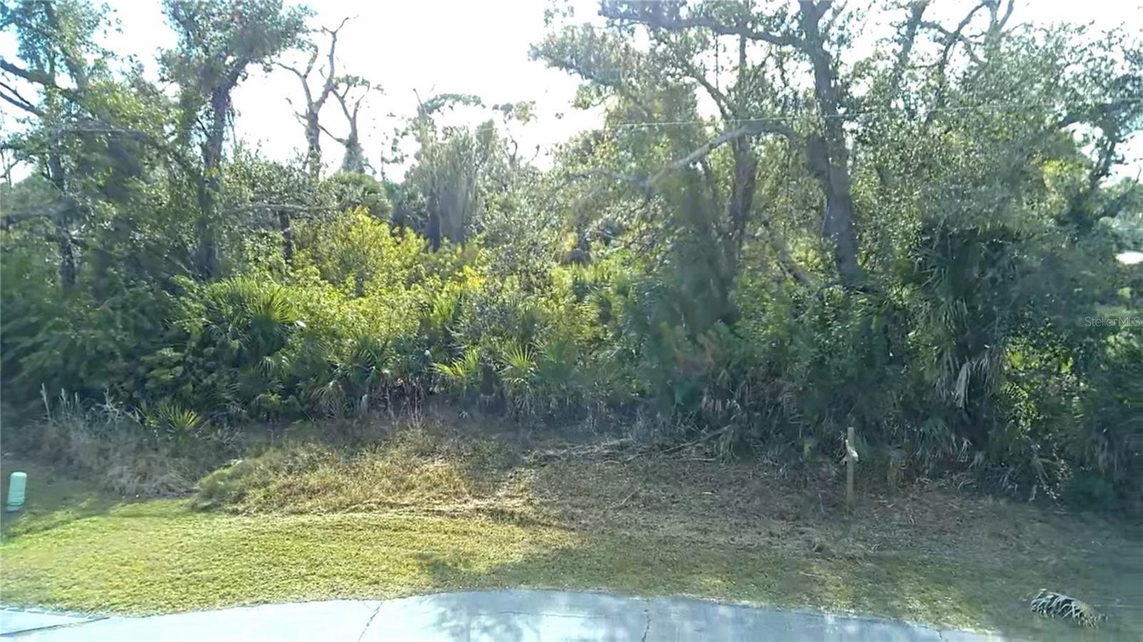 Residential Lot in Quiet Cul-de-Sac