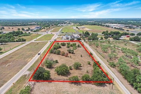 Commercial Land in Growth Corridor