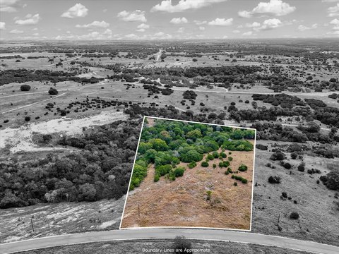Land, Oglesby, TX