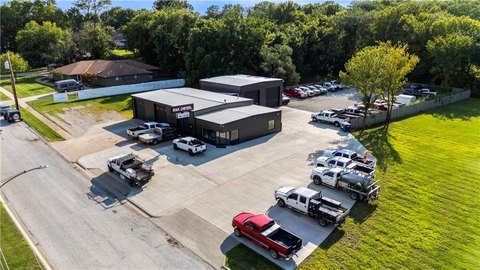 Automotive Shop with Recent Updates