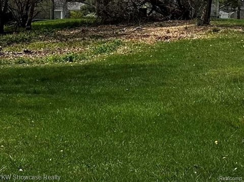 Residential Land in West Bloomfield