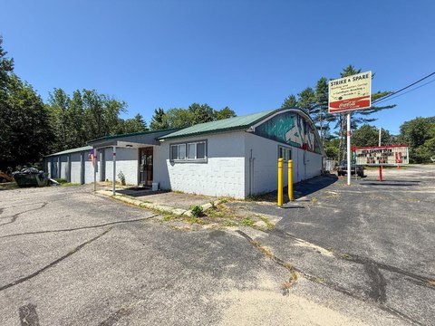 Landmark Bowling Alley and Restaurant