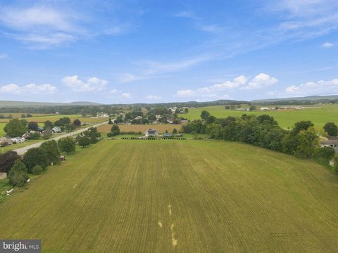 Land, SHIPPENSBURG, PA