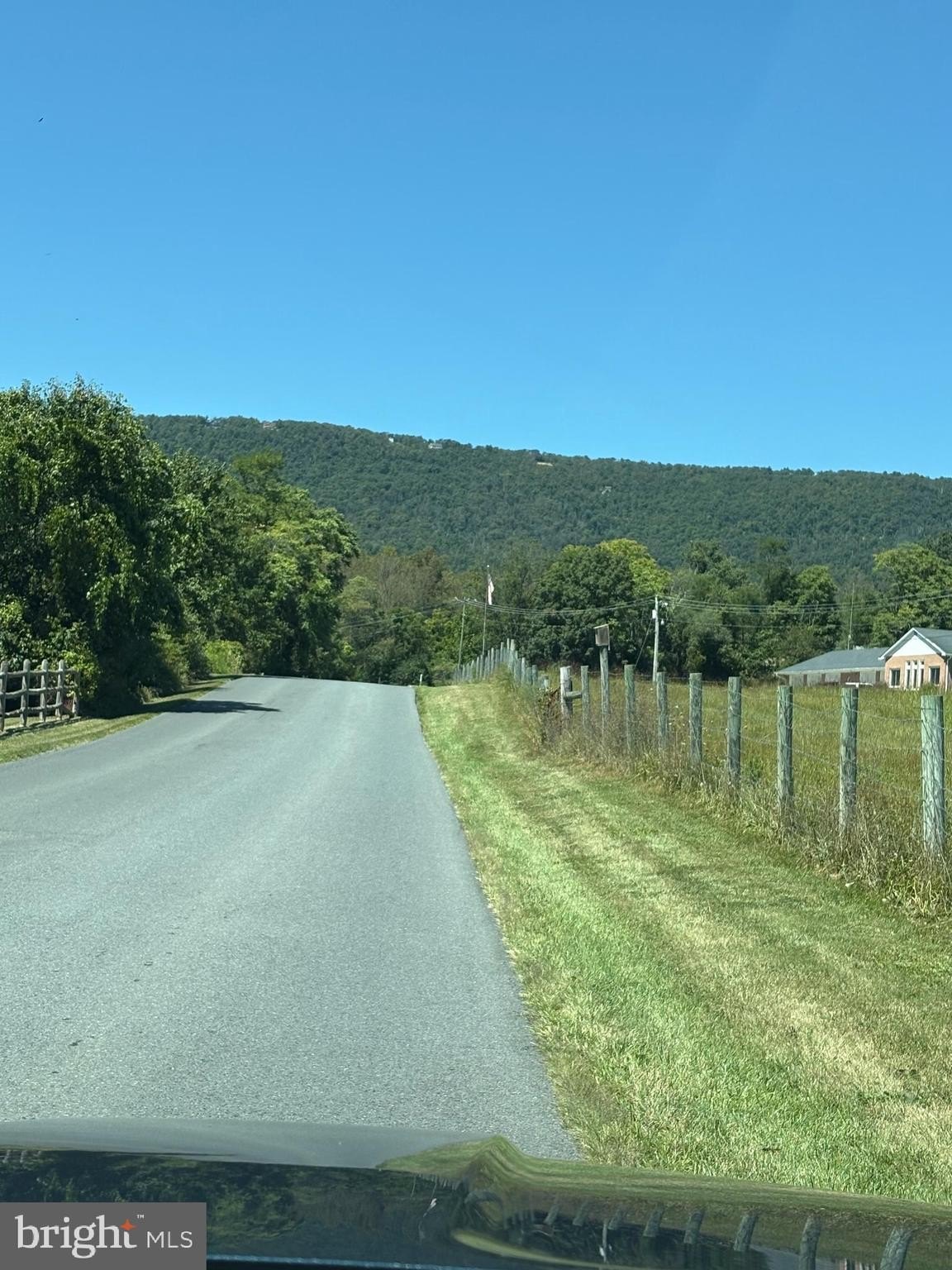 Land in Mountain Community
