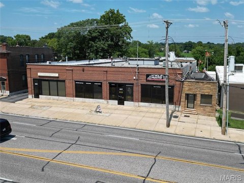 Retail/Warehouse/Office Flex Building