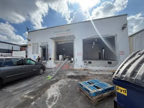 Hialeah Industrial Stand Alone Building