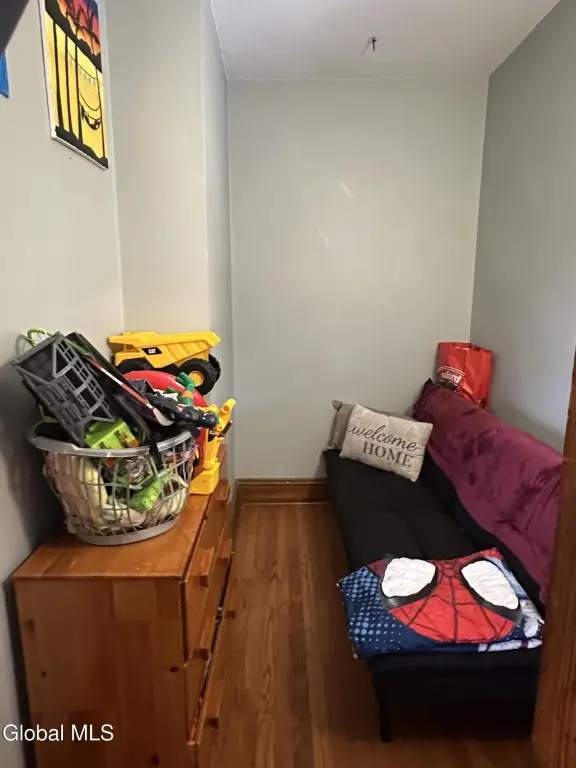 Picture 37