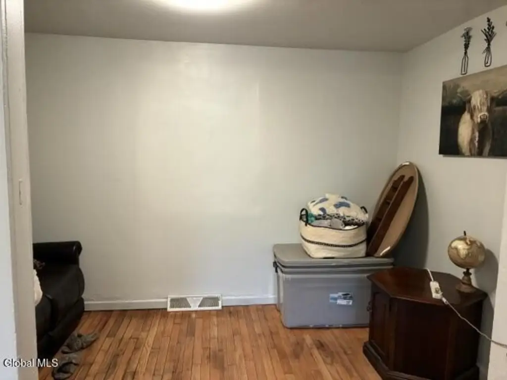 Picture 12