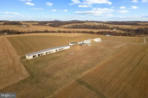 Historic Income-Producing Airport Opportunity