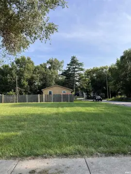 Residential Land in Elkhart, IN