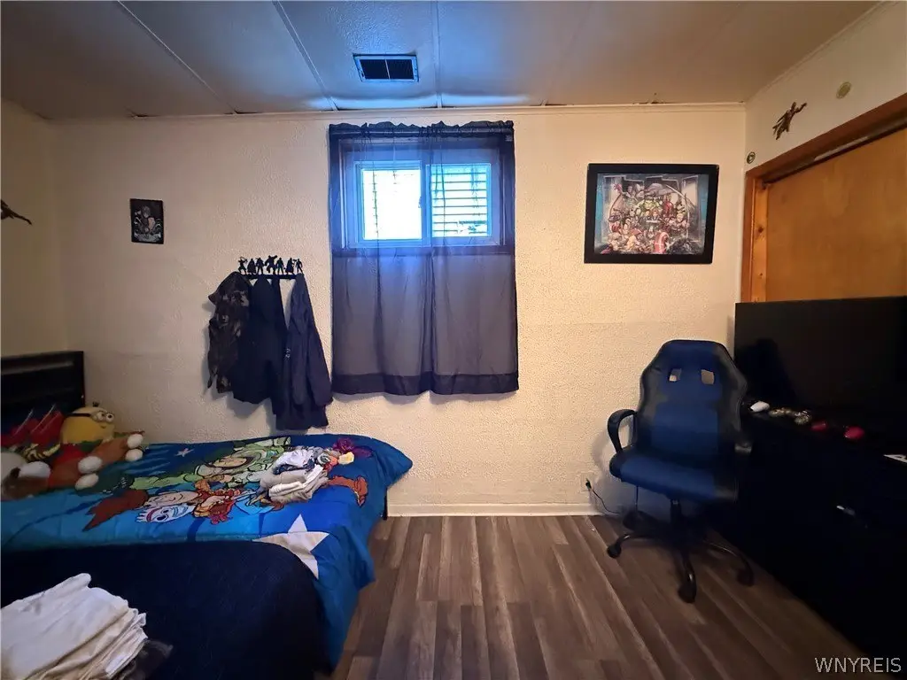 Picture 8