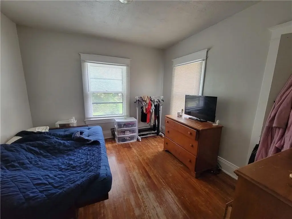 Picture 25