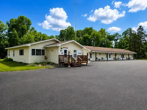 6-Unit Motel with Residence