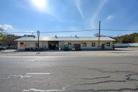 Mineral Wells Industrial Shop For Sale