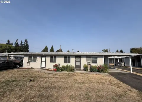 Occupied Quadplex With Refreshed Exterior