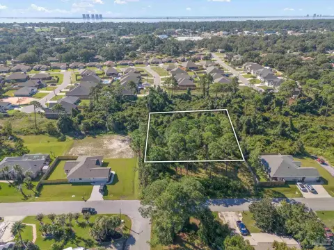 Residential Lot in Gulf Breeze