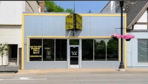 Open-Plan Retail Storefront