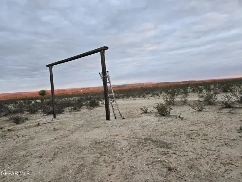 Raw Land in Fort Hancock