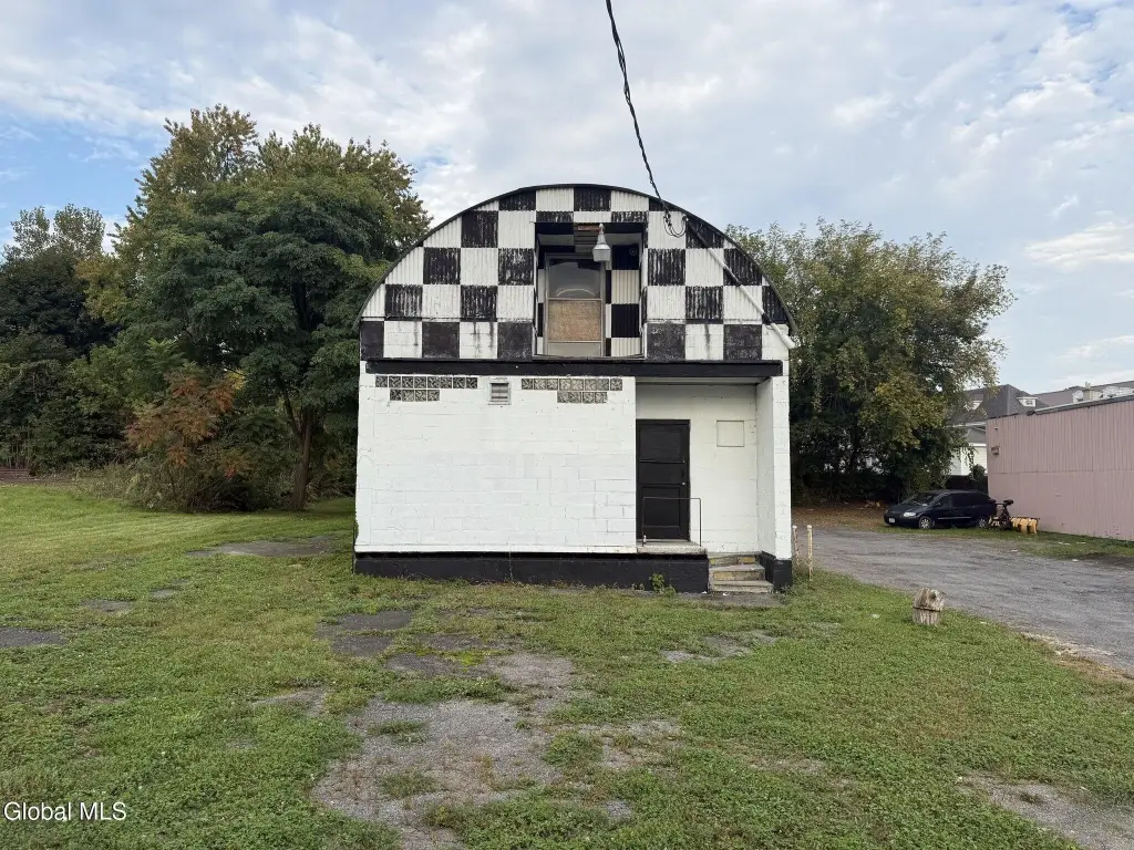 Picture 18