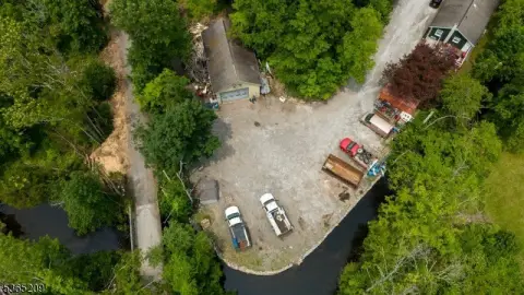 Andover Boro Commercial Yard, Office