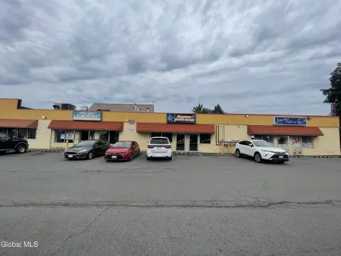 Retail Space Near Rivers Casino
