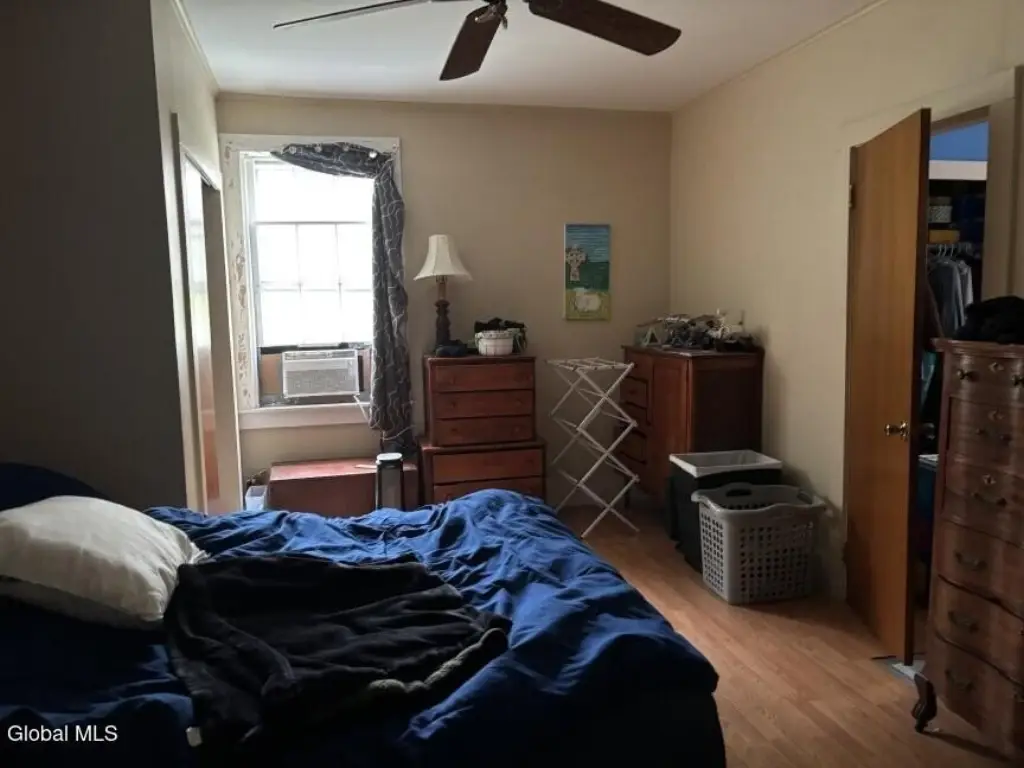 Picture 19
