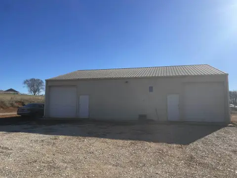 Wellford Commercial Property with Shop