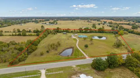 Blossom, TX Farm/Estate with Acreage
