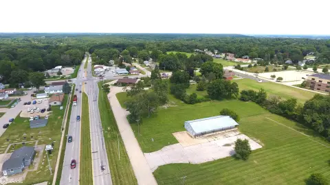 Burlington Commercial Property on High-Traffic Road
