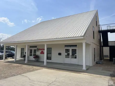 Gonzales Office Suites For Lease