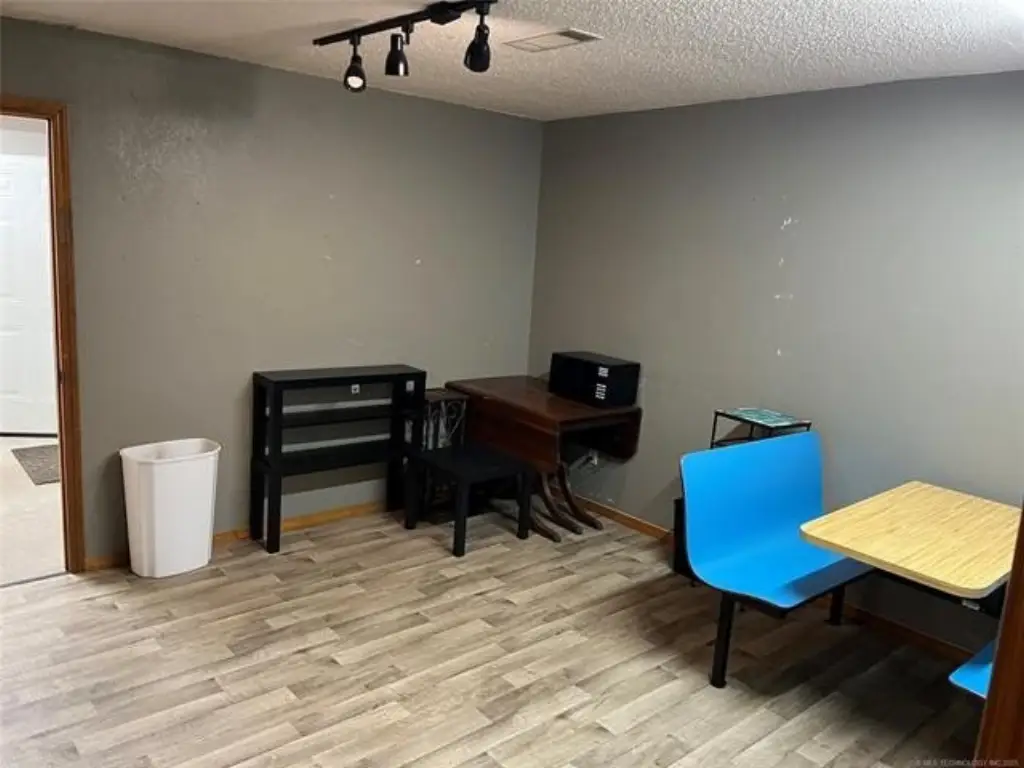 Picture 10