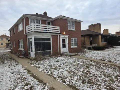 Charming Milwaukee Duplex with Garage