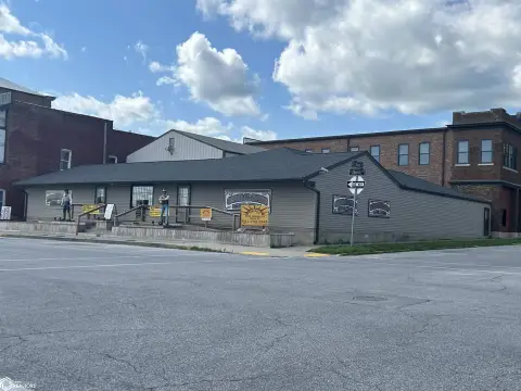 Corner Lot Commercial Building