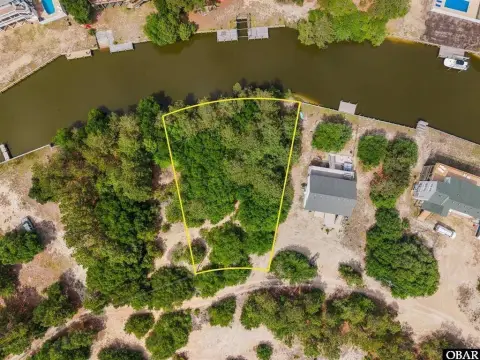 Canalfront Land in Carova Beach